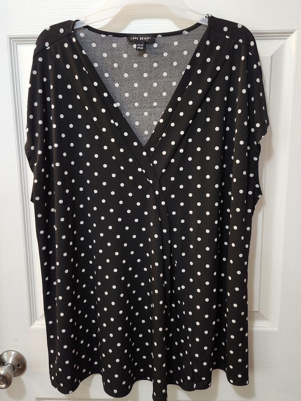 Lane Bryant Black And White Polka Dot Cap Sleeve Blouse Plus Sizw 22/24